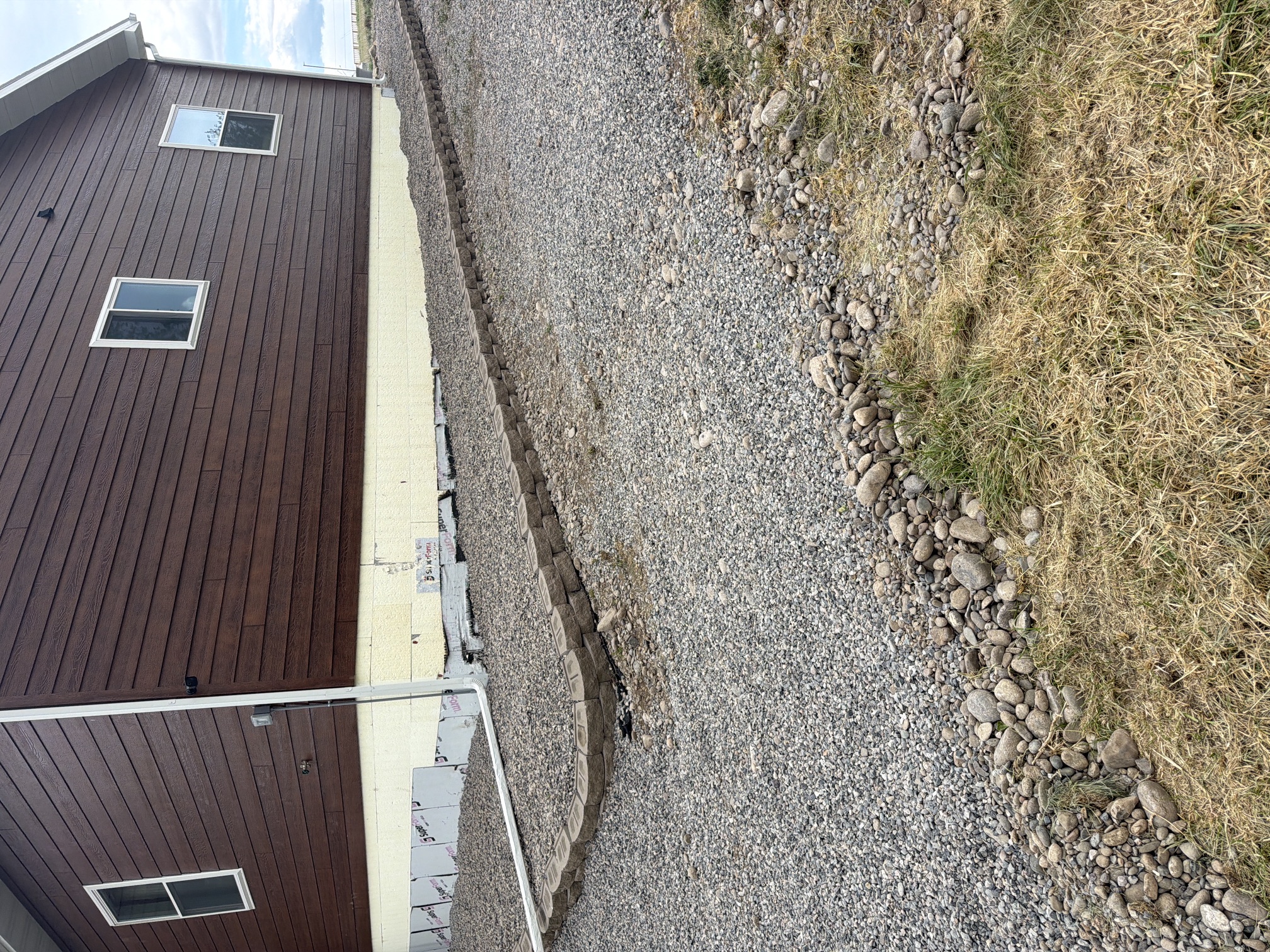 Drainage and retaining wall